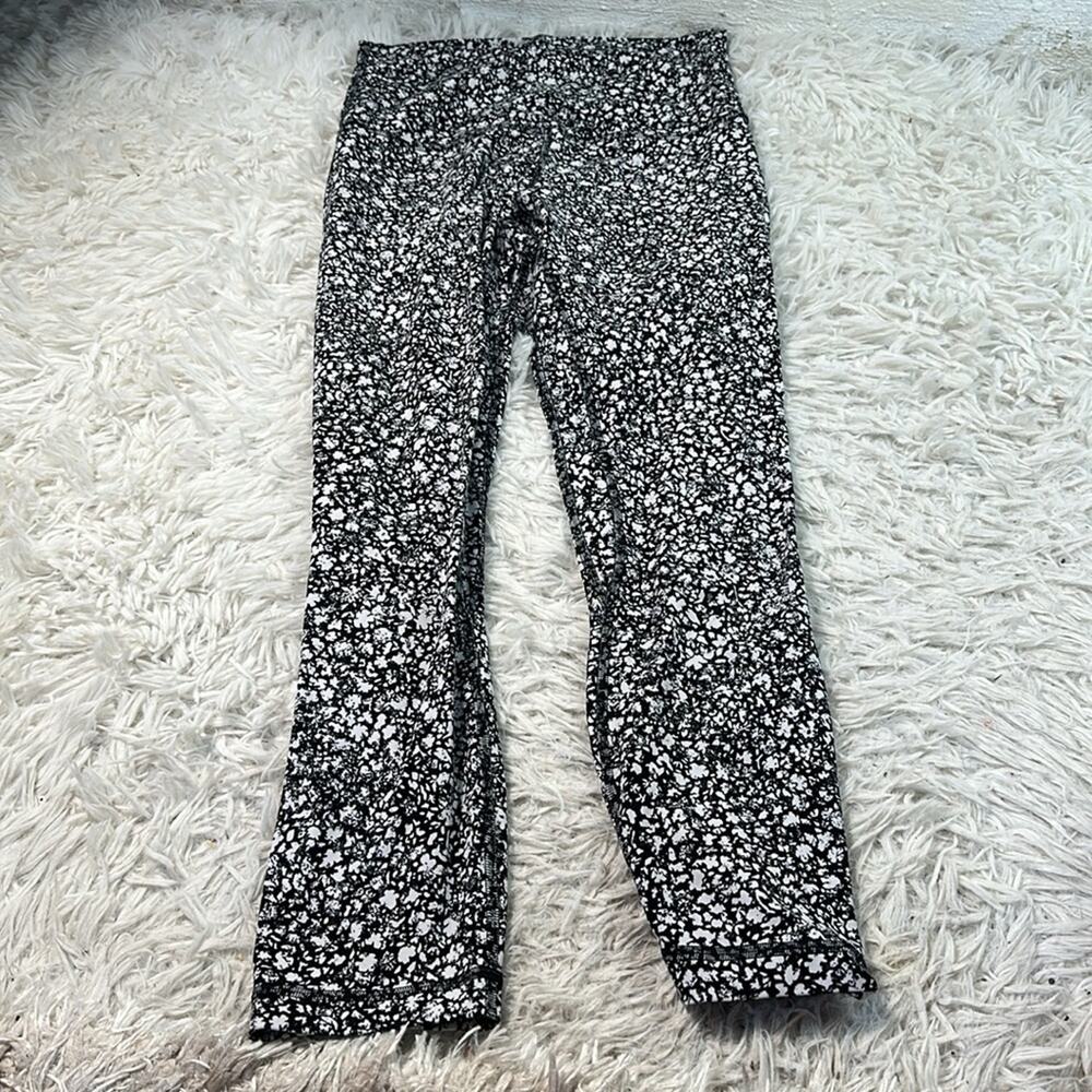 Lululemon Align High-Rise Crop 23" Venture Floral Alpine White Black